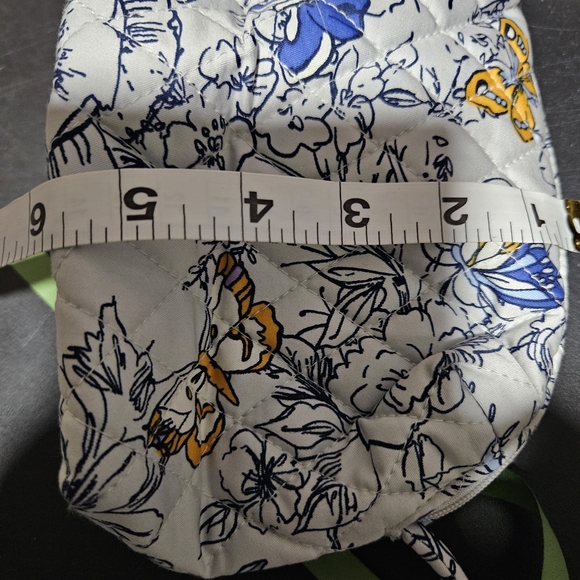 Vera Bradley White Floral Crossbody Bag - Picture 7 of 9